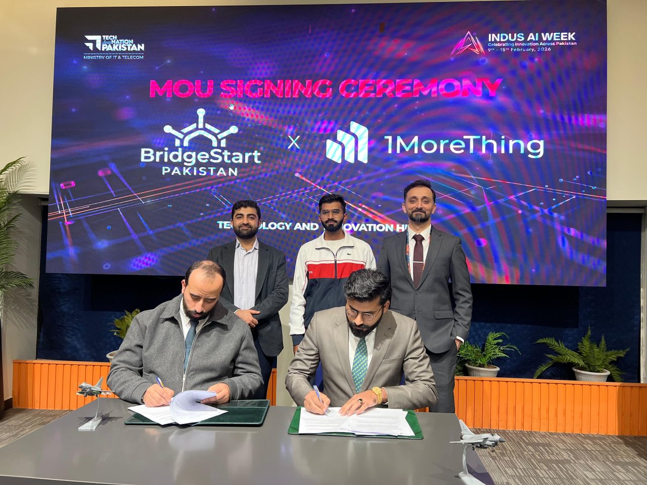 Circular Energies founder at the Bridgestart and OneMoreThing agreement signing